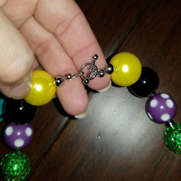 GIRLS BUBBLEGUM NECKLACE - Picture 3 of 4